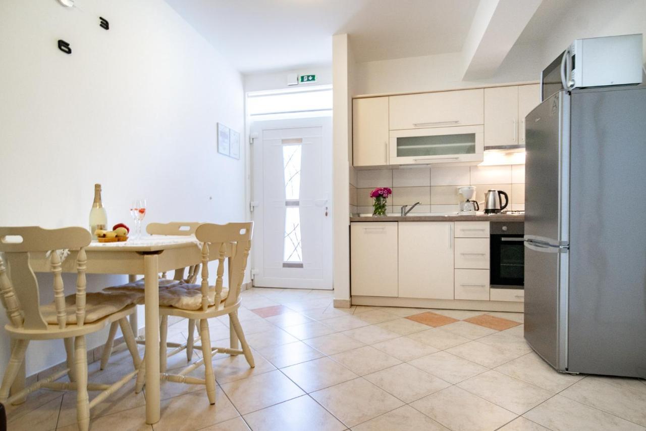 Mistral Apartments Lopar Zewnętrze zdjęcie